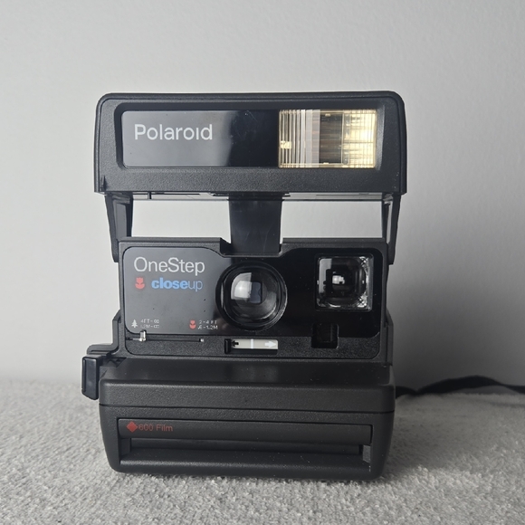Polaroid Other - Vintage Polaroid OneStep CloseUp 600 Camera - W/ Box